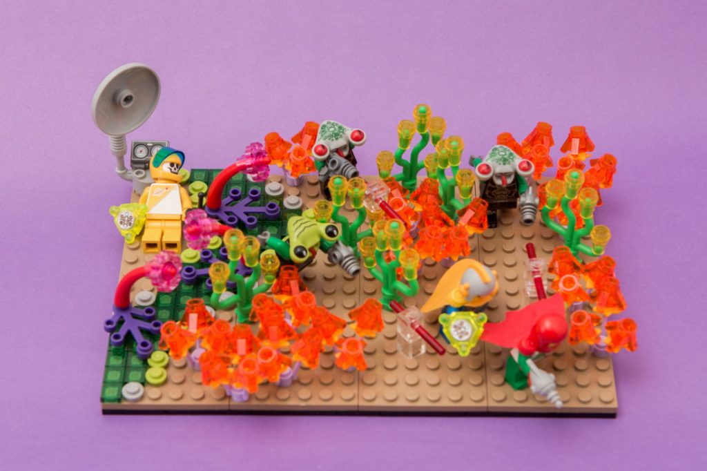 trouble on planet ospen LEGO