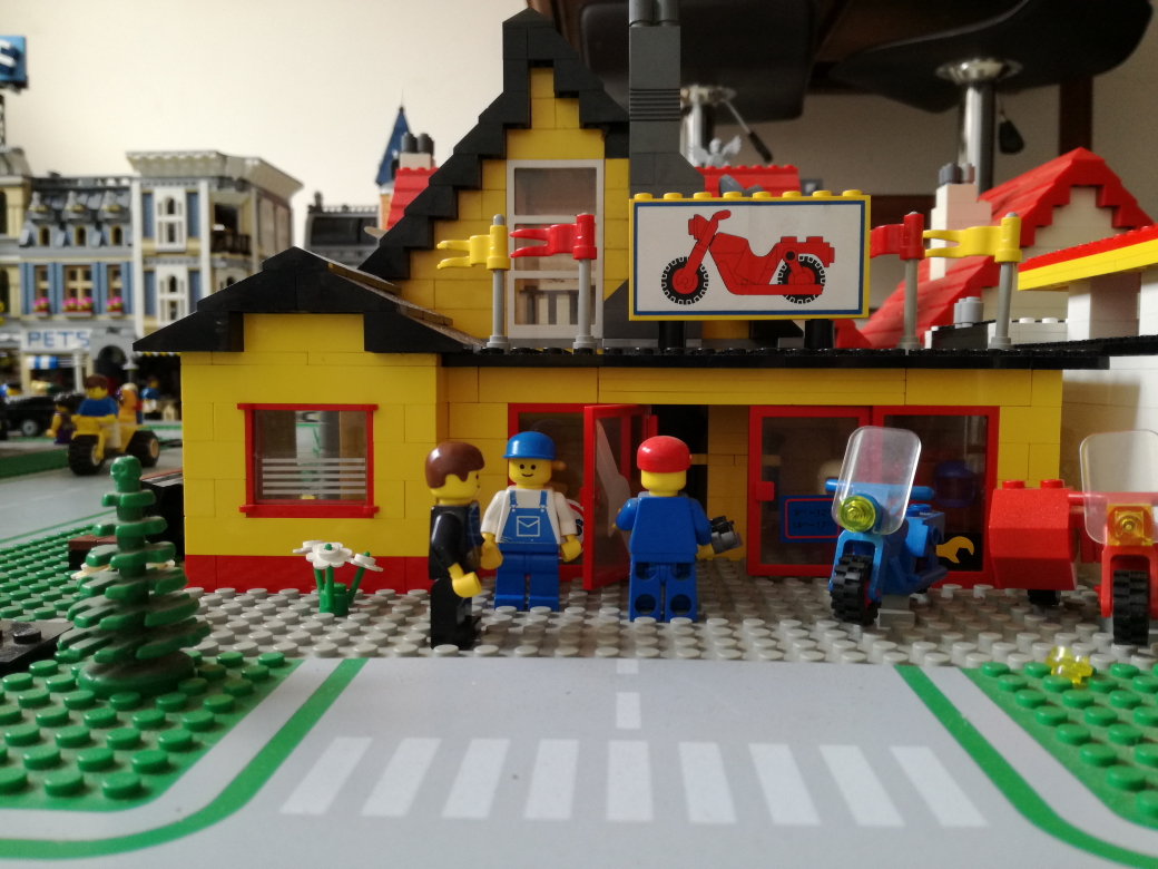 La máquina del tiempo: review del set Motorcycle Shop 6373