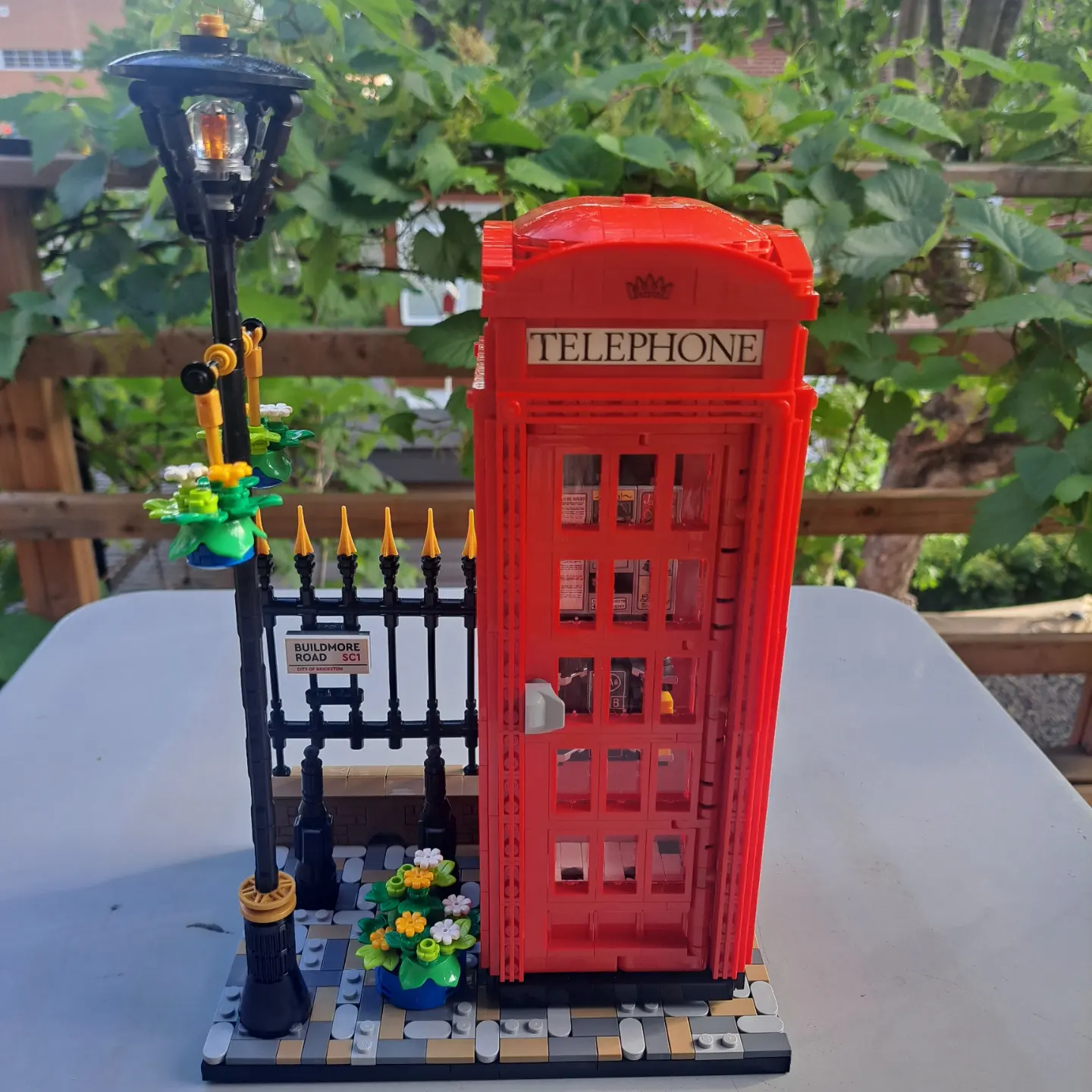 Revisión del Set 21347: The Red London Telephone Box
