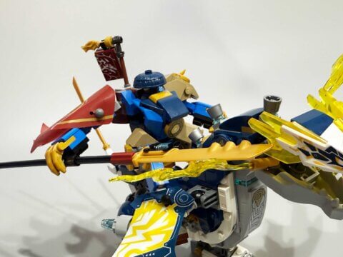 Ninjago Dragons Rising: El retorno de las transprencias