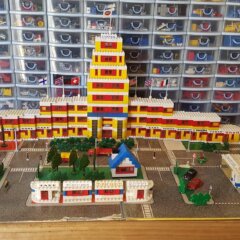 Un viaje a los años 70 y un particular estilo de construcción