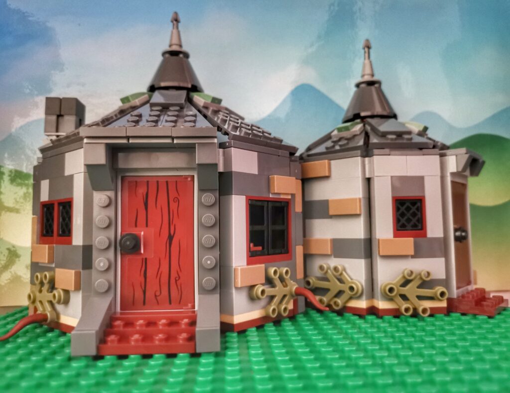 Bricks in Bits BiB Lego Harry Potter Hagrids Hut Buckbeak's Rescue 75947 review set Rubeus Hagrid Ron Weasly Hermione Granger Cornelius Fudge