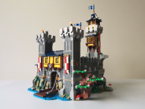 Castillo Medieval 3 en 1: Construcción Alterna con dos sets