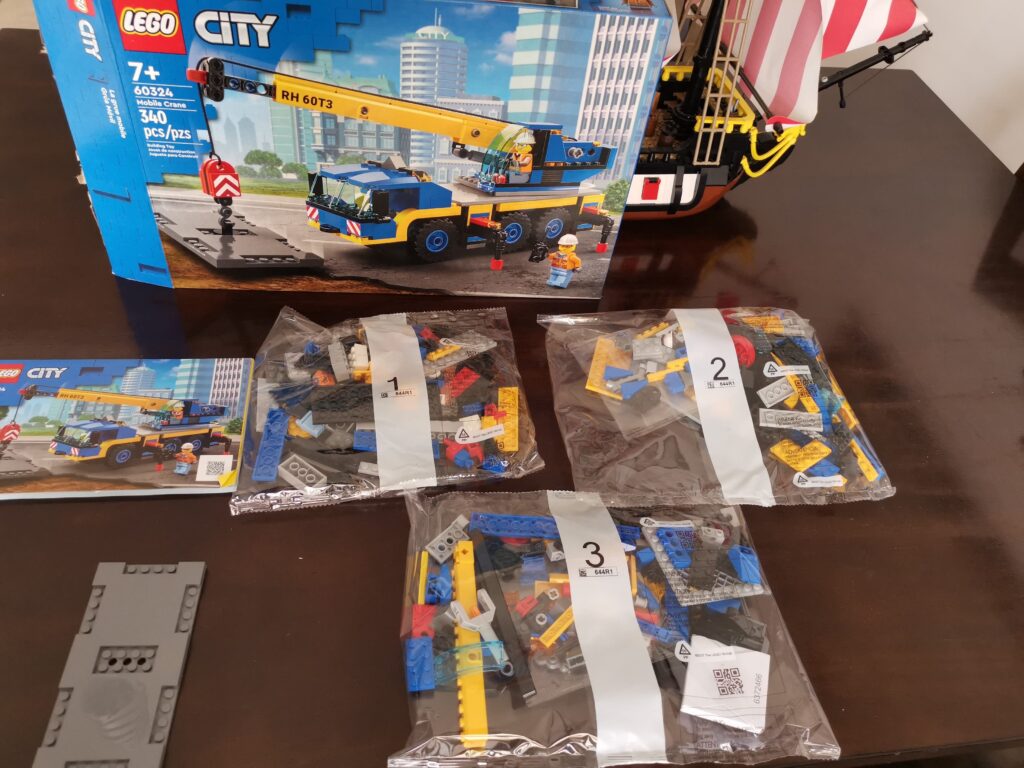 Bricks in Bits LEGO review revision set Mobil Crane Grúa Móvil 60324 CITY 1489 90 aniversario RH 60T3 technic