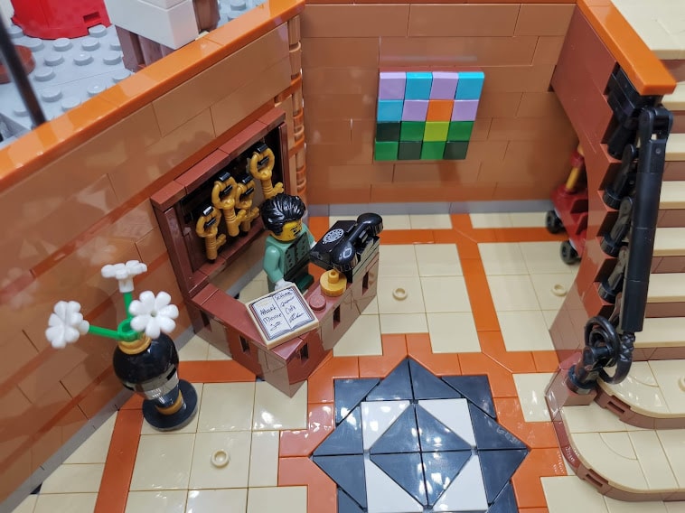 Bricks in Bits LEGO review revision Boutique Hotel 10297 modular building series 90 aniversario set valoracion