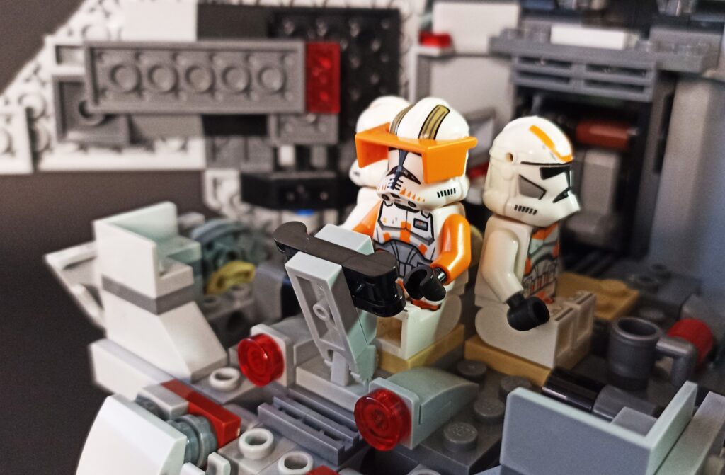 Bricks in Bits LEGO review revision nuevo set AT-TE  Walker 75337 Star Wars Commander Cody Clone Wars 212 Galactic Republic