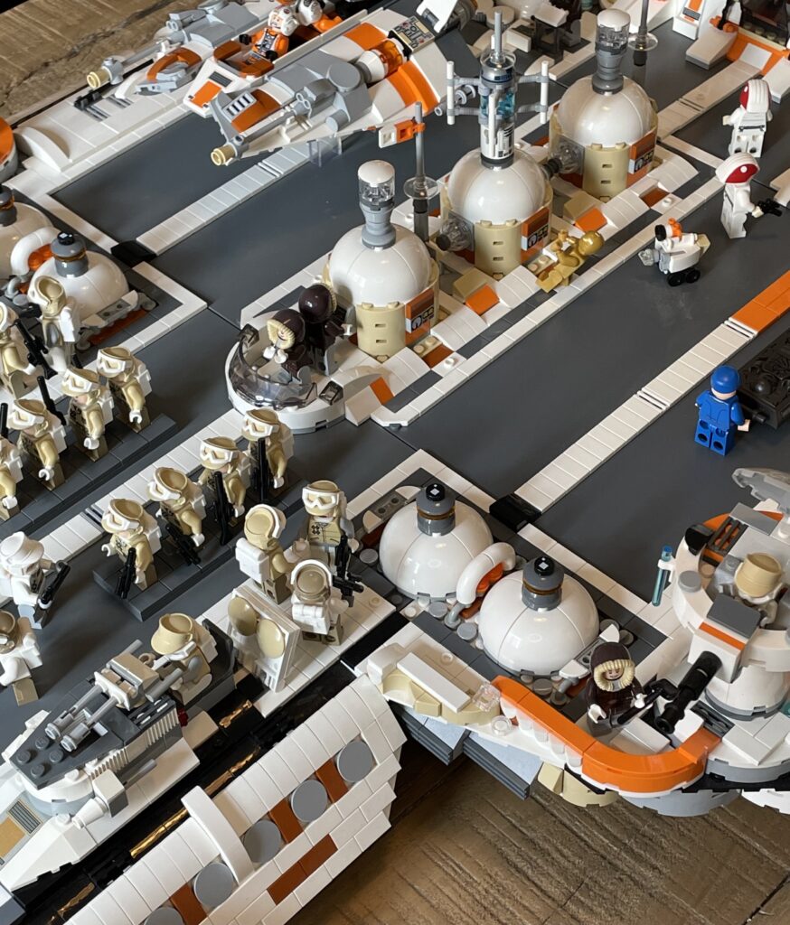 Bricks in Bits LEGO review revision Space Carrier MOC Star Wars Helicarrier Marvel 90 aniversario creación