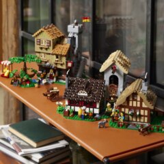 Lanzamiento: LA PLAZA DEL PUEBLO MEDIEVAL DE LEGO® ICONS