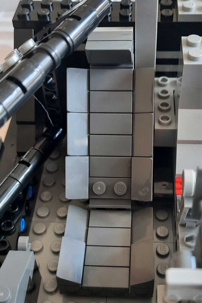Bricks in Bits LEGO review revision Tumbler Batman Batimovil Acrobata Batmobile 1984 76240 comparación BiB 90 aniversario