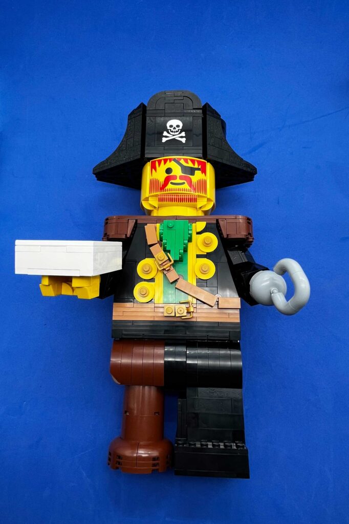 Bricks in Bits LEGO a minifigure tribute 40504 LEGO House exclusive line exclusivo set review timelapse revision