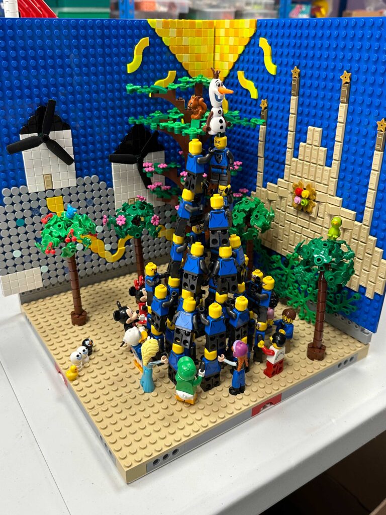 Bricks in Bits LEGO BiBuilders 2023 concurso primera ronda segundo desafio RLFM Diseny 100 anniversary Aniversario