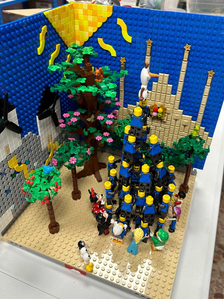 Bricks in Bits LEGO BiBuilders 2023 concurso primera ronda segundo desafio RLFM Diseny 100 anniversary Aniversario