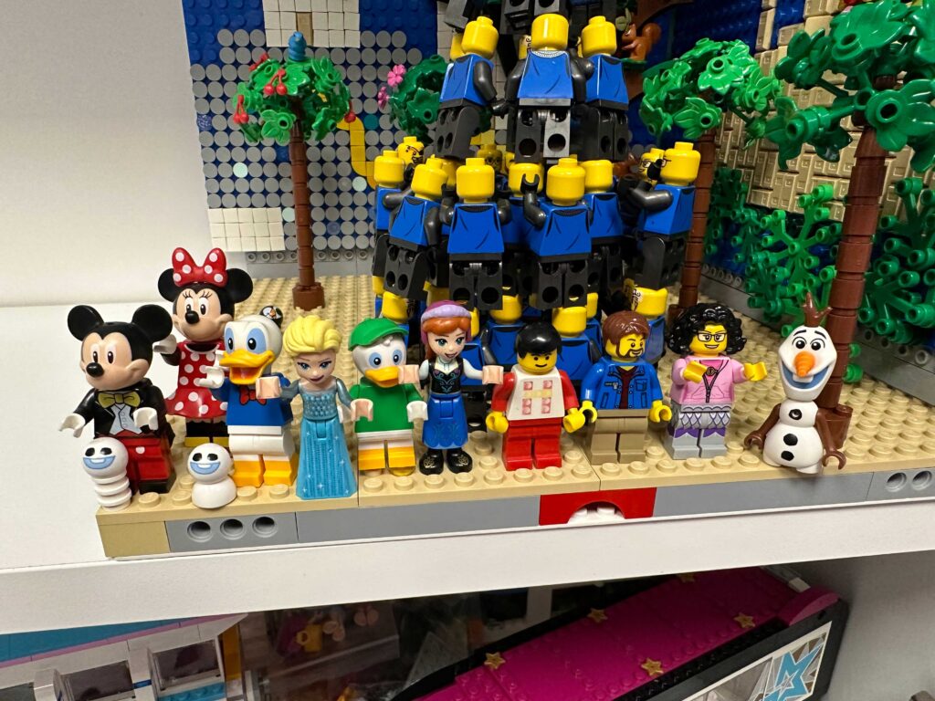 Bricks in Bits LEGO BiBuilders 2023 concurso primera ronda segundo desafio RLFM Diseny 100 anniversary Aniversario