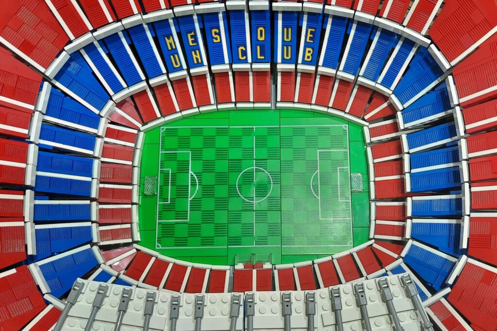 Bricks in Bits LEGO Review Barcelona Mes que un club Barça set Camp Nou (10284) Estadio Stadium Cataluña Messi PSG Juventus Manchester United Old Trafford