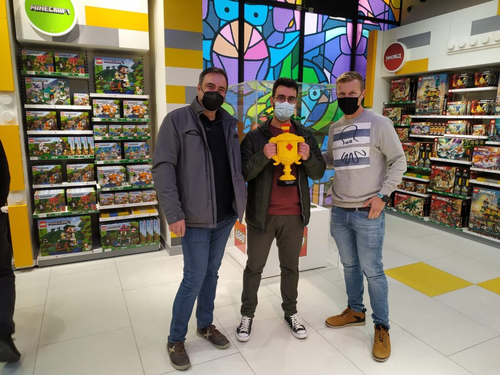 Bricks in Bits LEGO noticias novedades Equipo BiB nuevo integrante Marc Rojas RojasBrick quinto elemento  España 