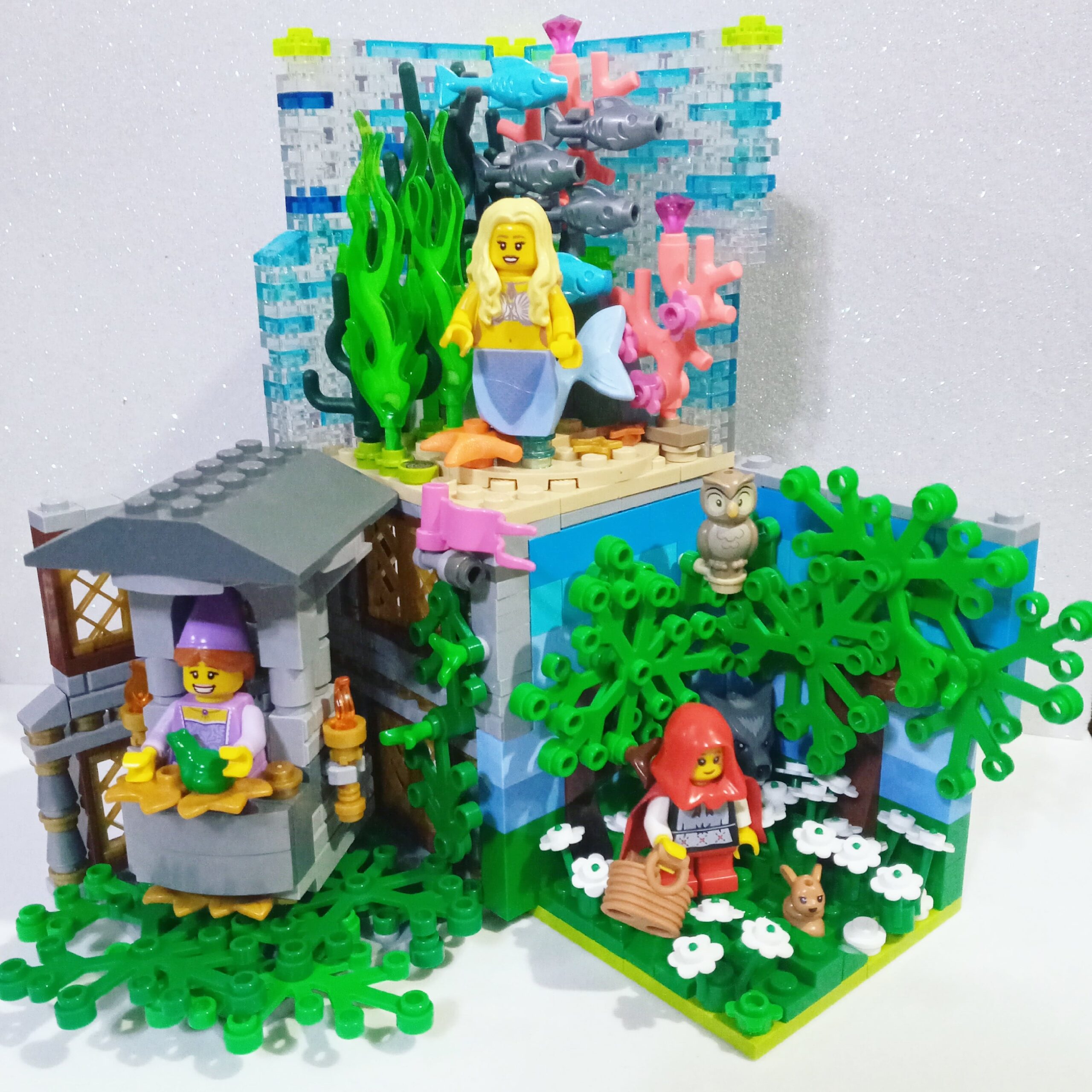 Bricks in Bits LEGO monohabitats de cuentos y mitología Dorothy Ariel Triton Caballero Medusa Rapunzel Minotauro Caperucita Dragon