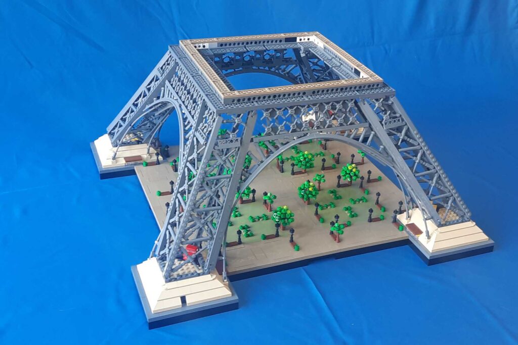 Bricks in Bits LEGO review revision set 10307 Torre Eiffel tercera parte Paris la Dame de Fer RLFM 10k Iconic