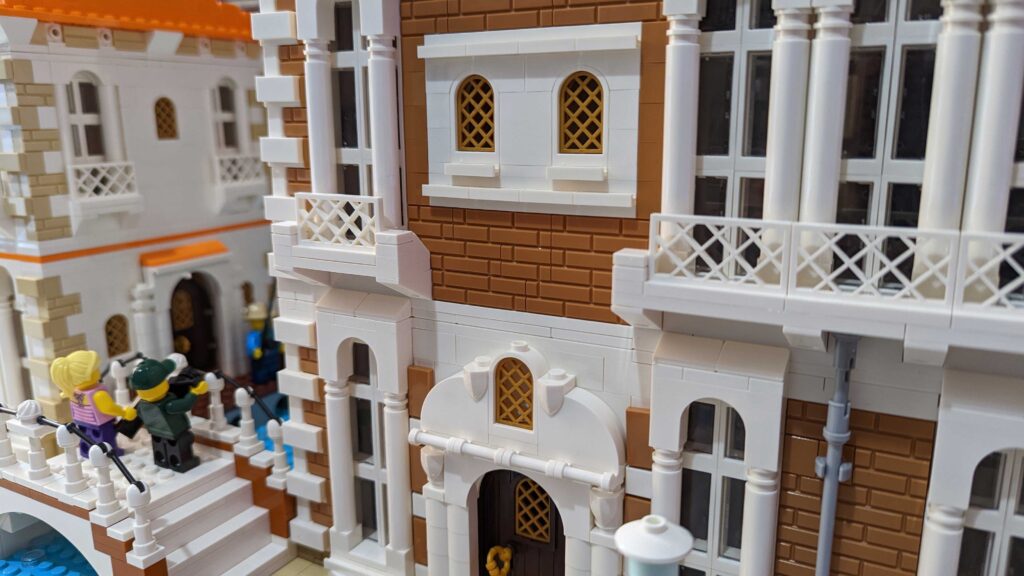 Bricks in Bits LEGO review revision set Casas Venecianas Venetian Houses 910023 brick linkdesigner program Paco 