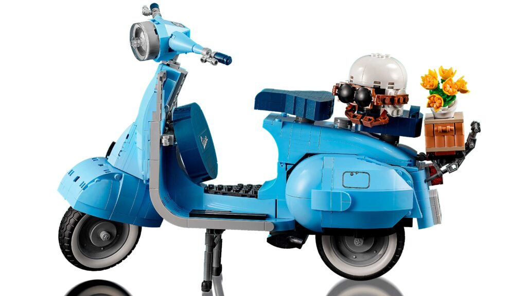 LEGO Bricks in Bits set review revision Vespa 125 1960 10298 Italia anuncio Vespa Piaggio diseño elegancia 90 aniversario