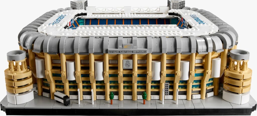 Bricks in Bits LEGO review revision Santiago Bernabéu Stadium Real Madrid Hala Madrid set creator expert estadio